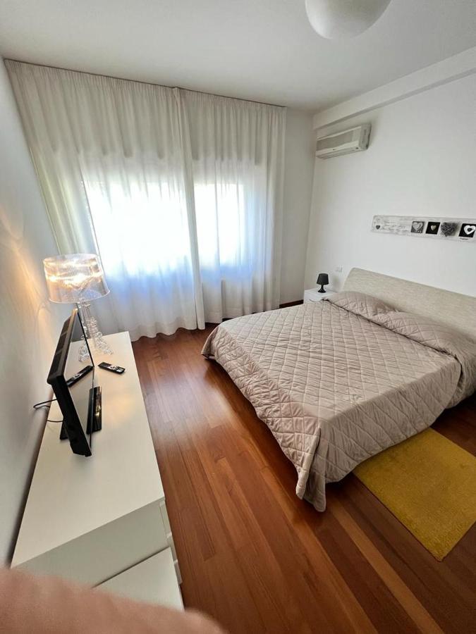 Piazza Italia Luxury Apartment Chianciano Terme Exteriér fotografie